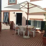 Lägenhetshotell Casetta N.2 Con Piscina 3*