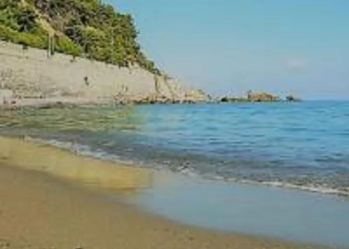 Casetta N.2 Con Piscina * Sarola